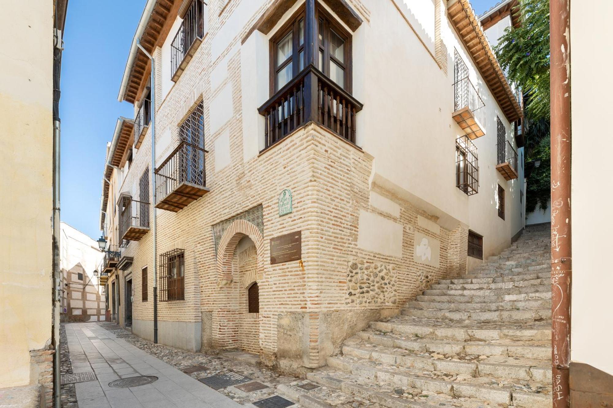 Apartamentos En Pleno Centro, Aljibe Rodrigo Del Campo 1A Granada Bagian luar foto