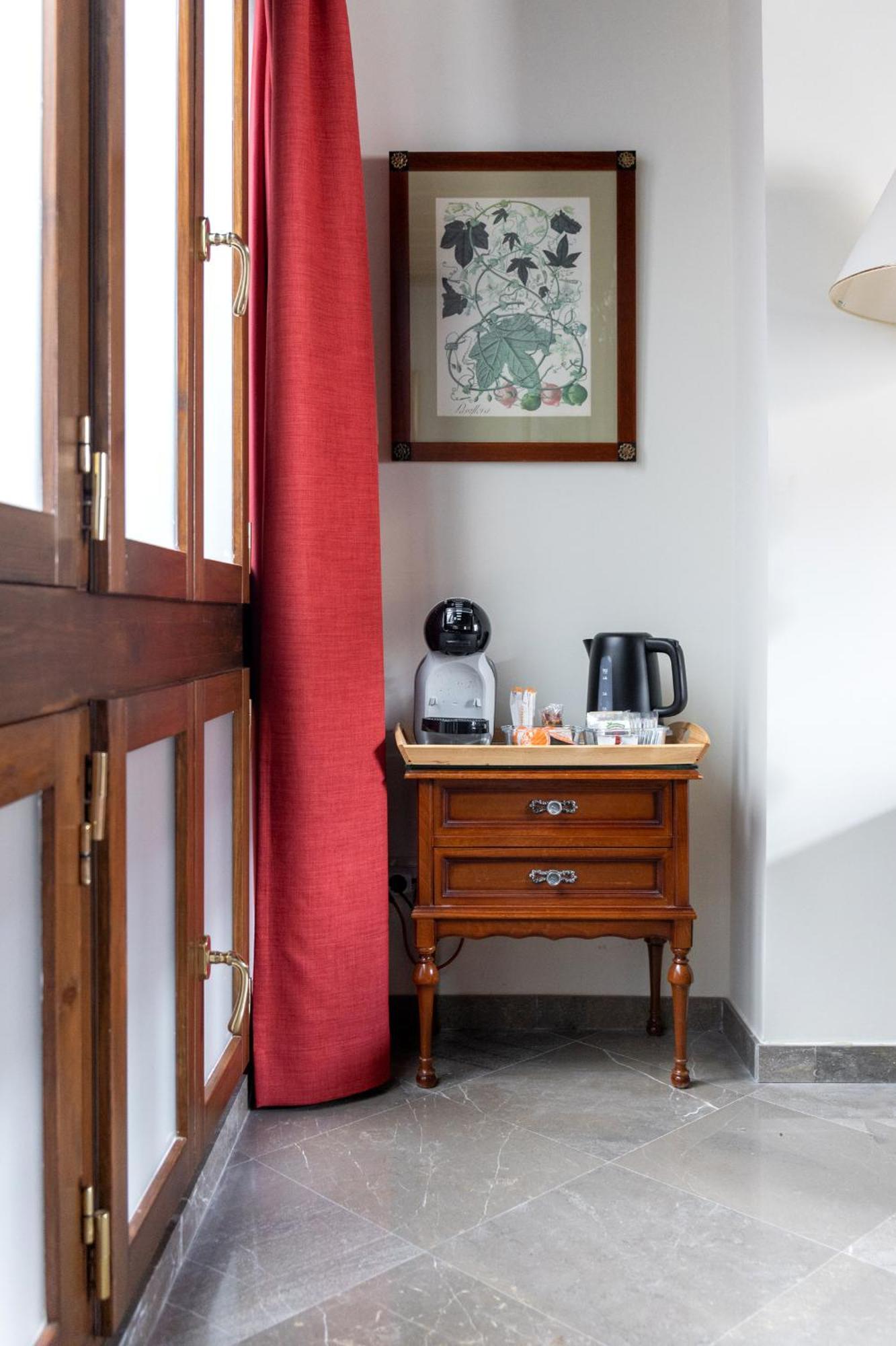 Apartamentos En Pleno Centro, Aljibe Rodrigo Del Campo 1A Granada Bagian luar foto
