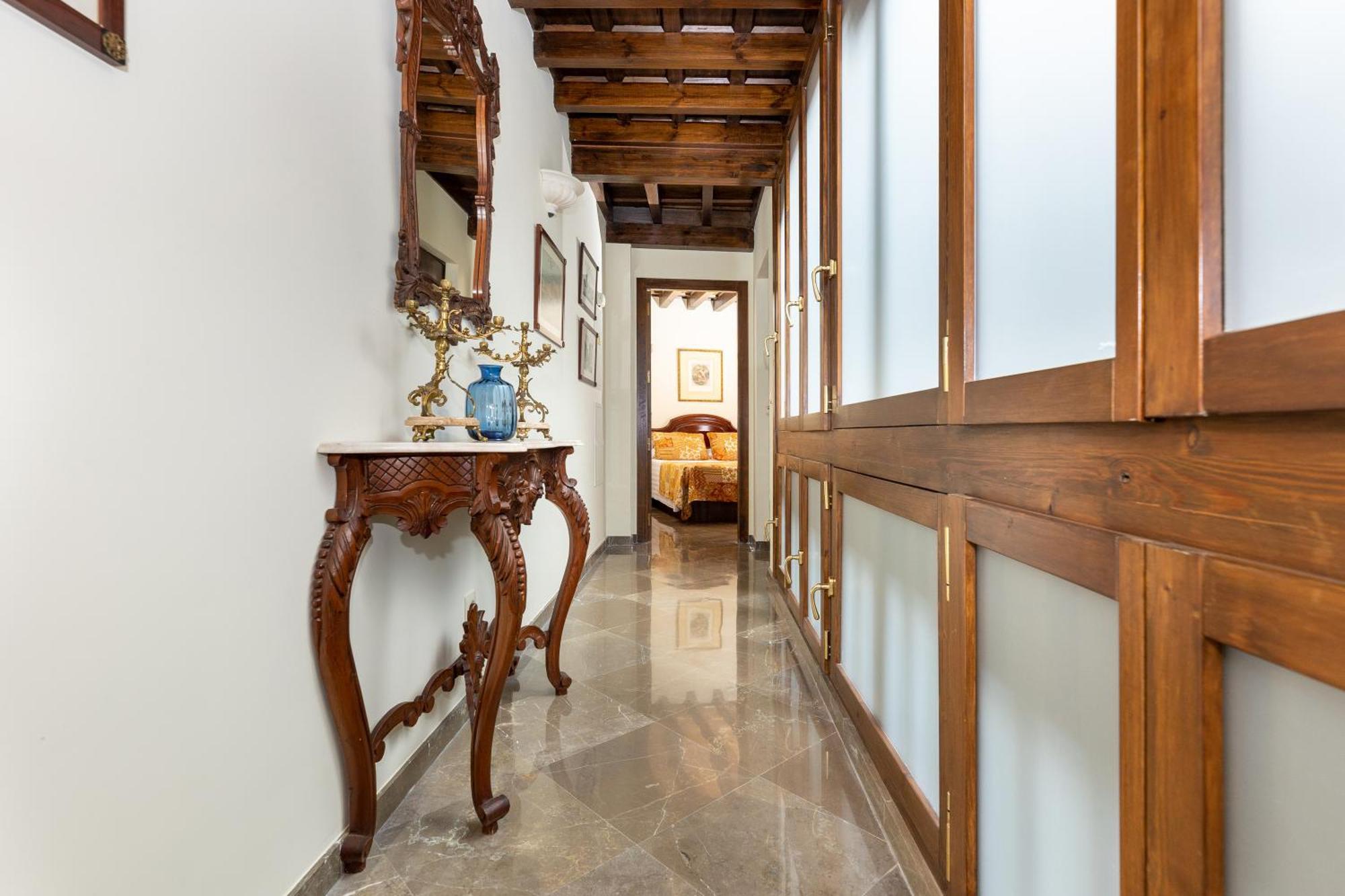 Apartamentos En Pleno Centro, Aljibe Rodrigo Del Campo 1A Granada Bagian luar foto